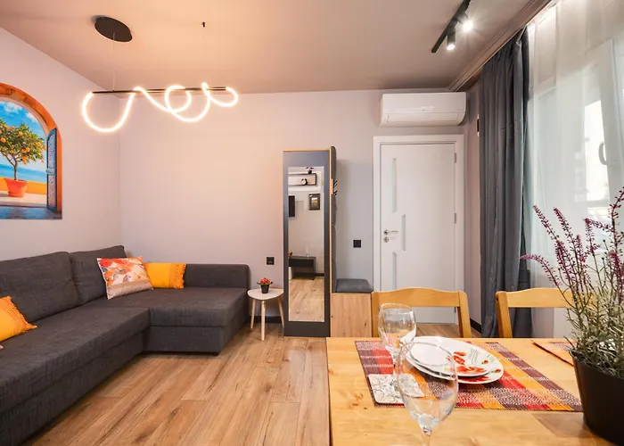 Flats With Style Apartment Warna